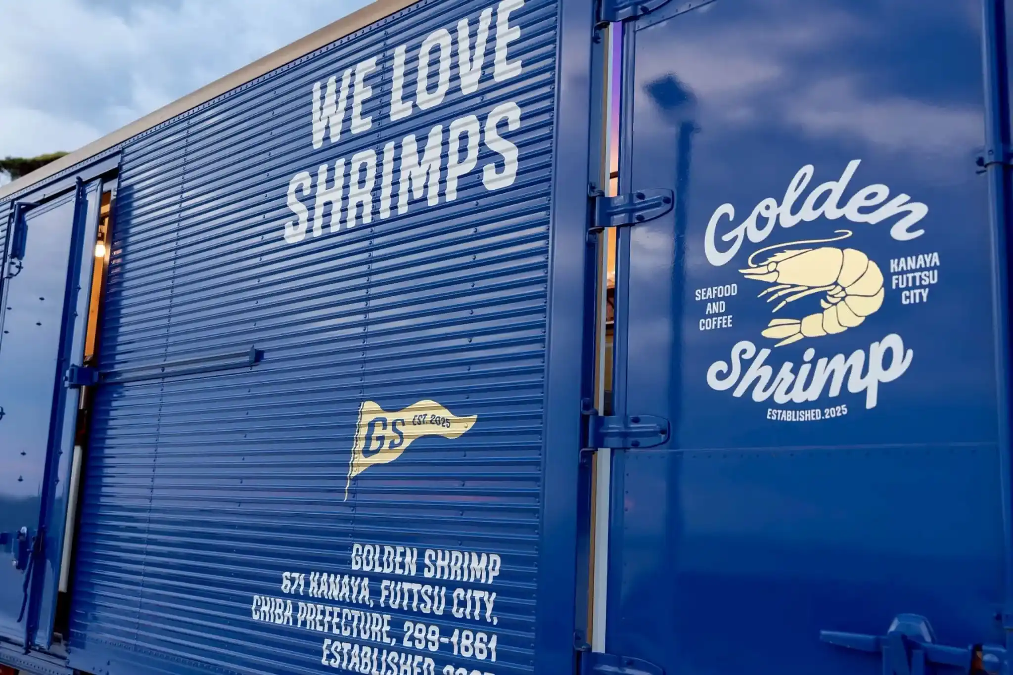 Golden Shrimpのキッチンカー